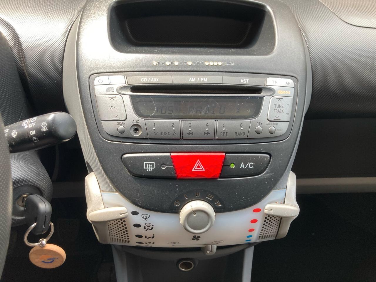 Toyota Aygo 1.0 - IDEALE X NEOPATENTATI - 2010