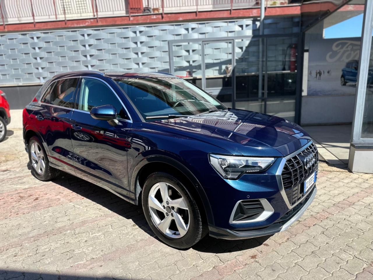 Audi Q3 35 TDI quattro 150 S Tronic NAVI LED 2021