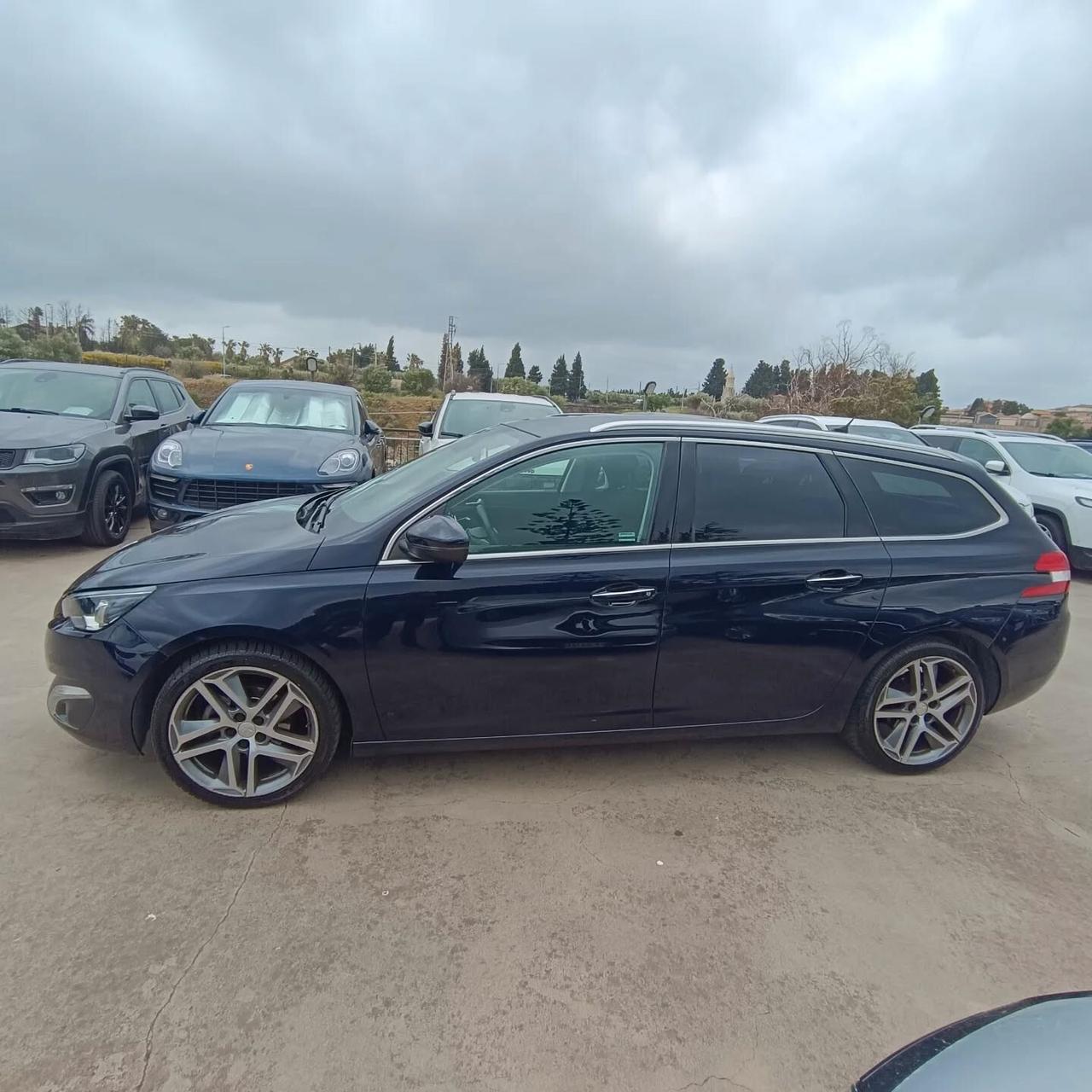 Peugeot 308 1.6 e-HDi 115 CV Stop&Start Allure