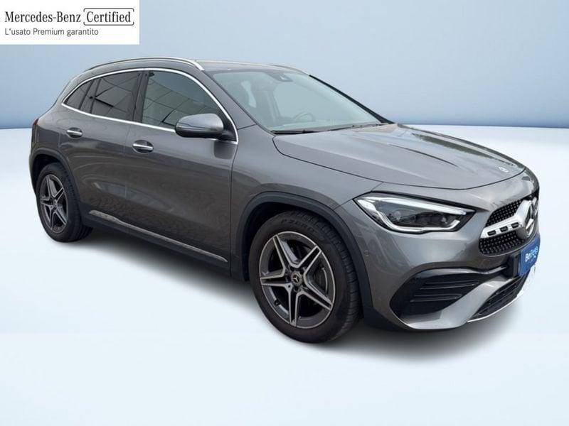 Mercedes-Benz GLA 200 D PREMIUM AUTO