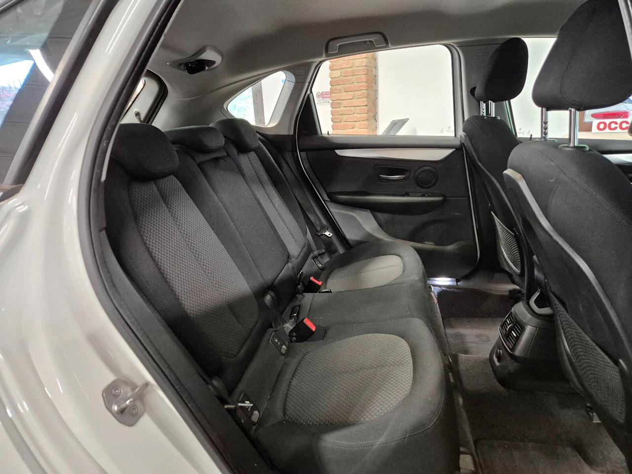 Bmw 2er Active Tourer 218d Active Tourer Advantage ** automatica **