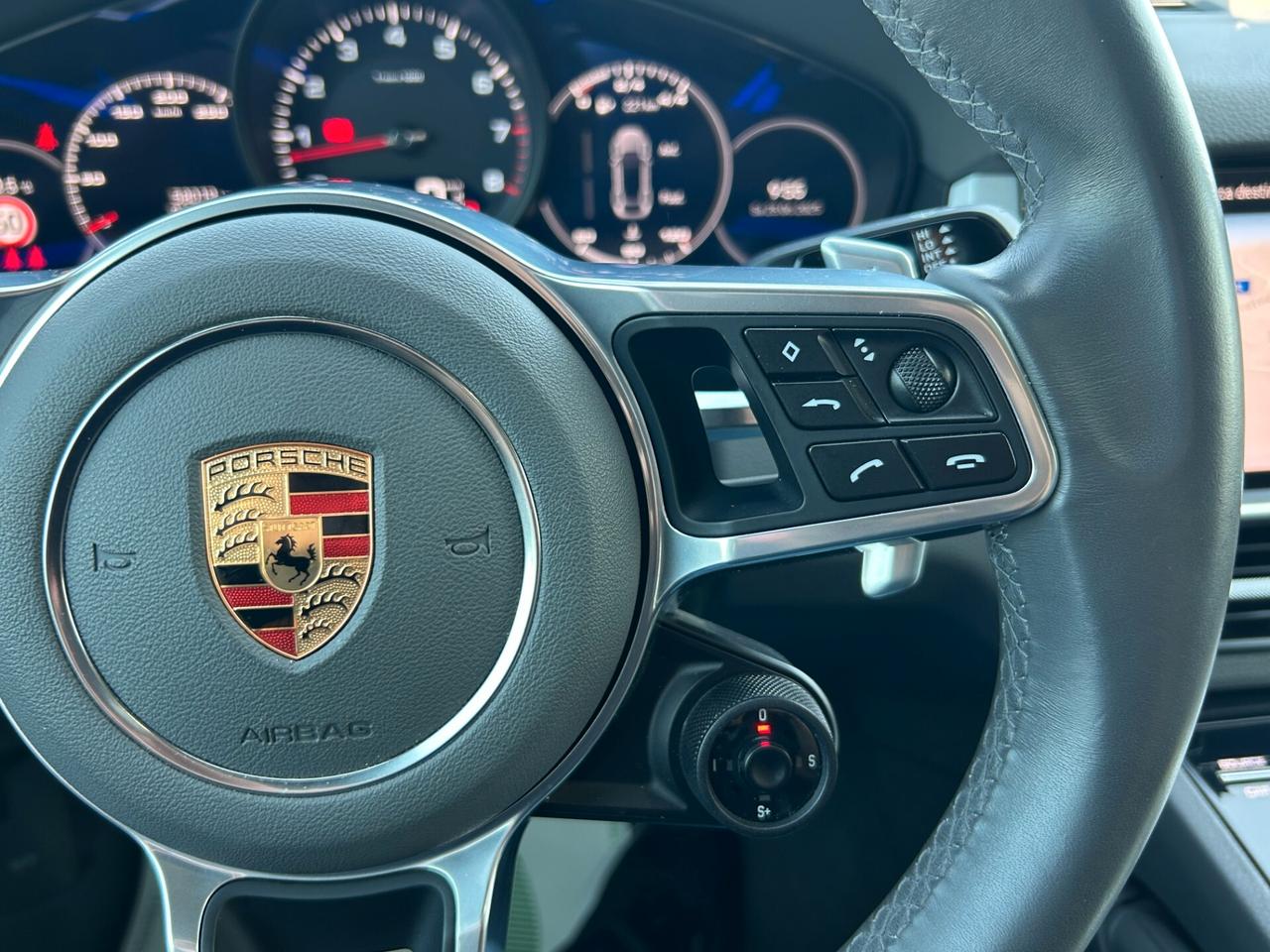 Porsche Cayenne Cayenne Coupe 3.0 V6 tiptronic