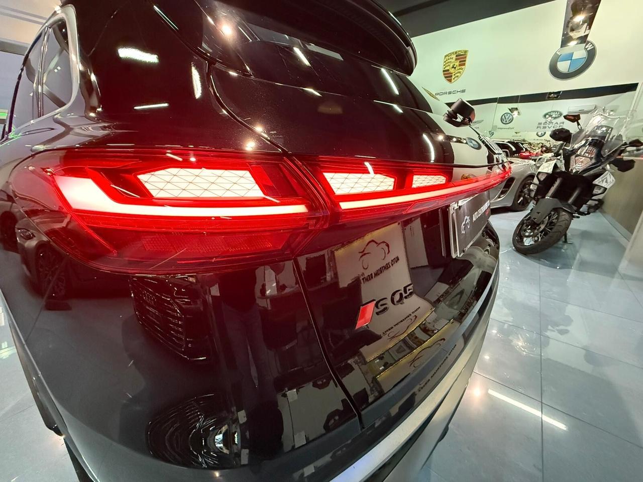 Audi Q5 SQ5 SPB TFSI mHEV+ quattro sport attitude