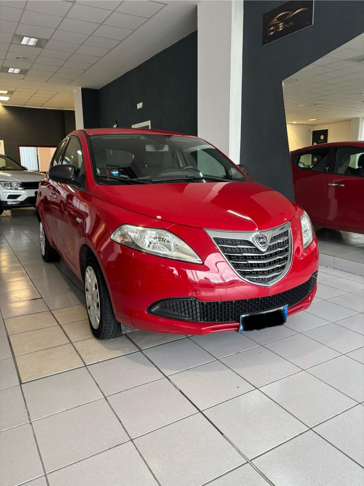 Lancia Ypsilon 1.2 69 CV 5 porte S&S Platinum