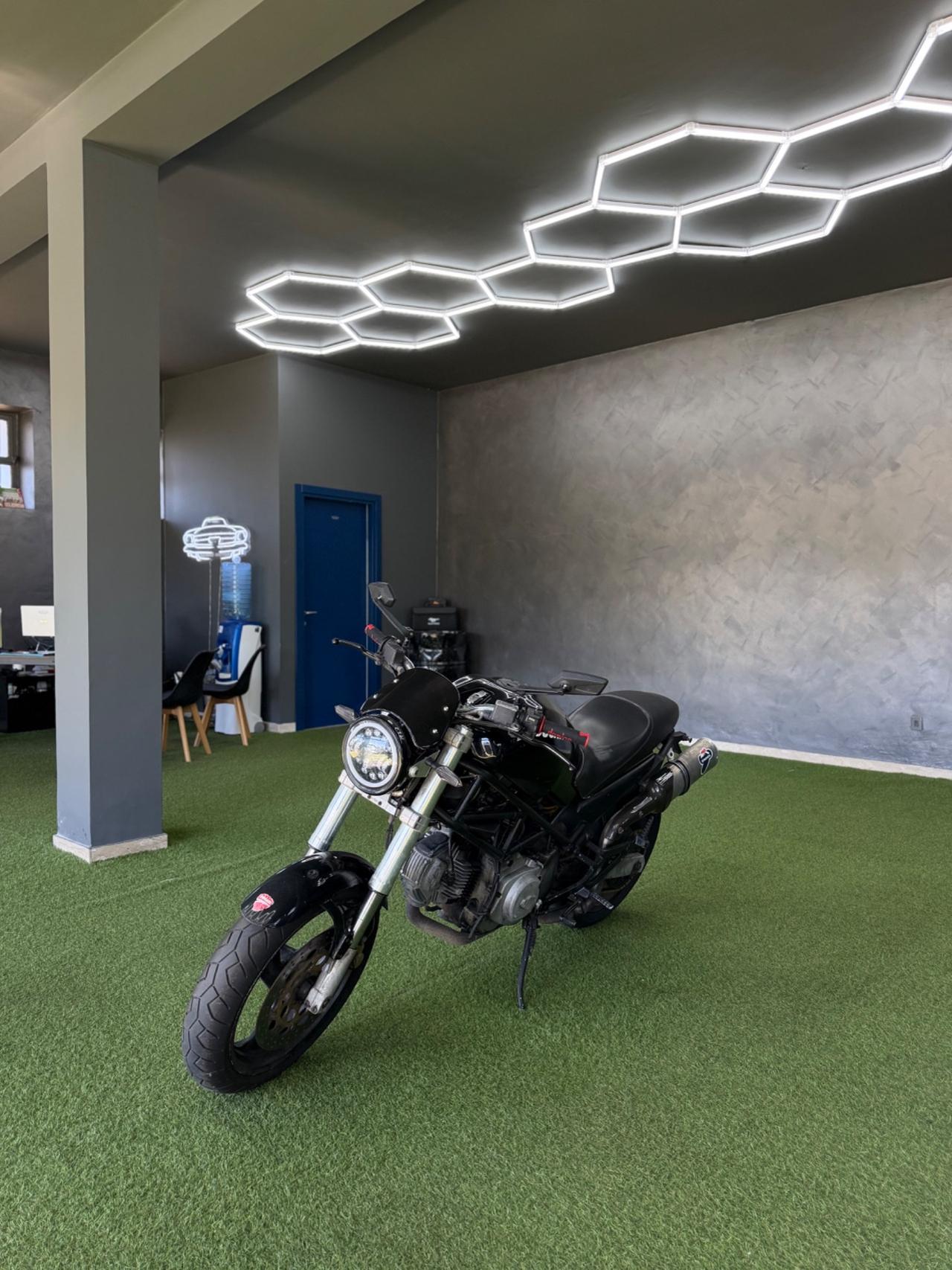 Ducati Monster 600 Iscritto ASI