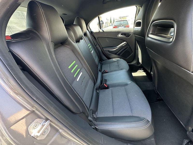 Mercedes-Benz Classe A A 160 d Automatic Sport