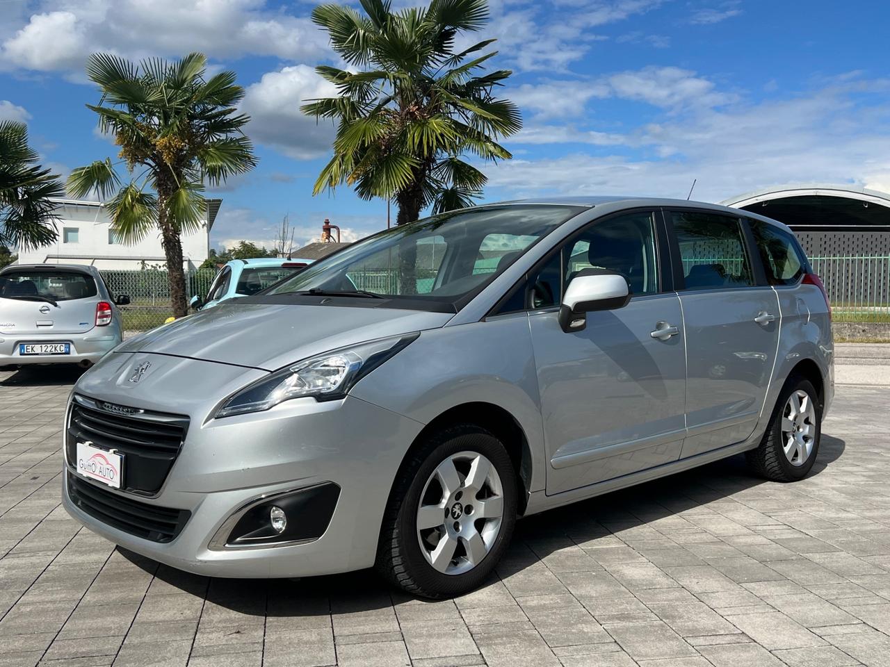 Peugeot 5008 1.6 VTi 120CV 7 POSTI - GANCIO TRAINO