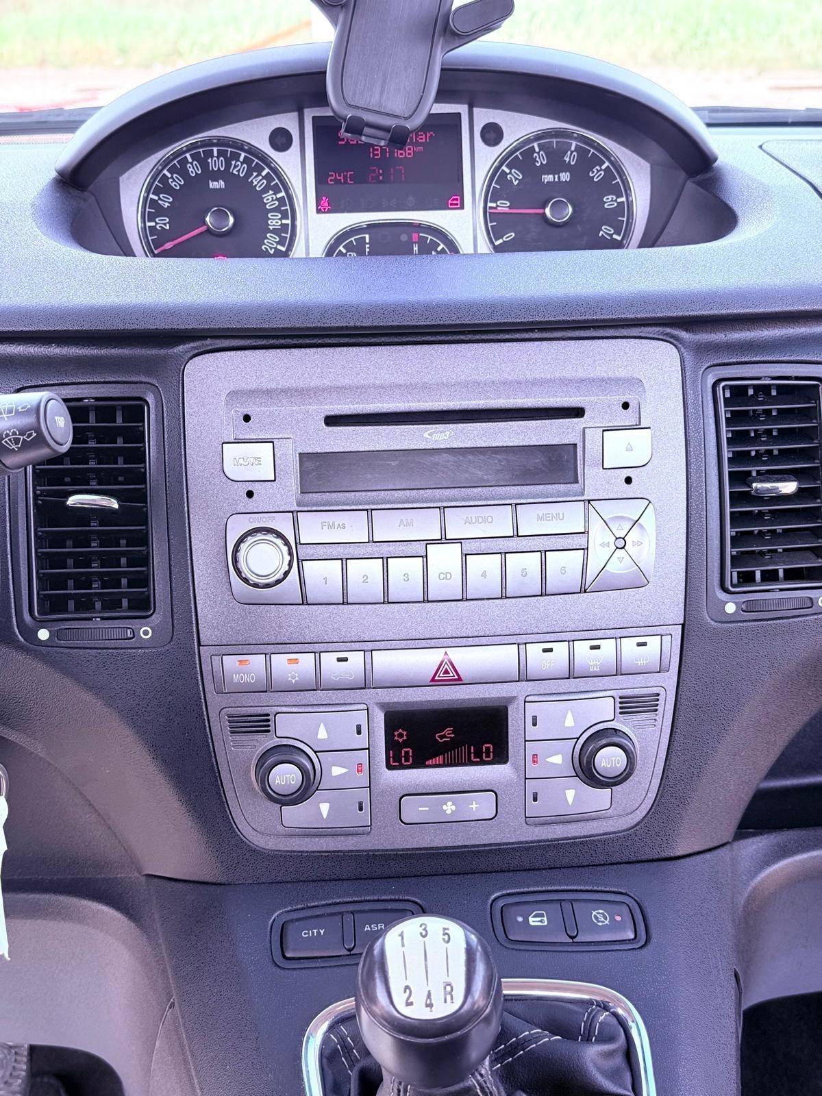 Lancia MUSA 1.3 Mjt 95 CV ok neopatentati