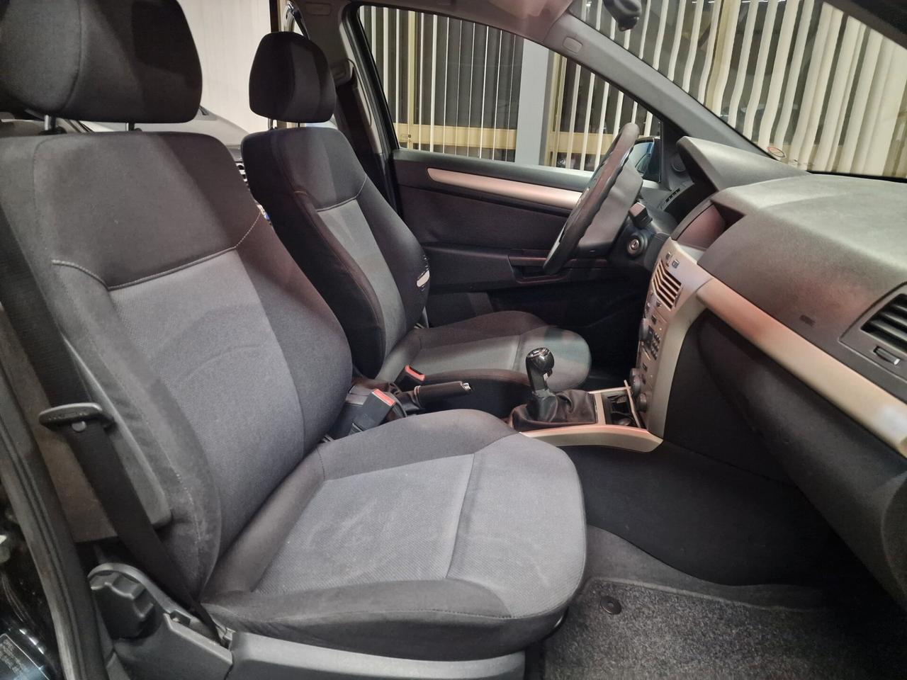 Opel Astra 1.3 CDTI 5 porte Enjoy, 97 mila chilometri