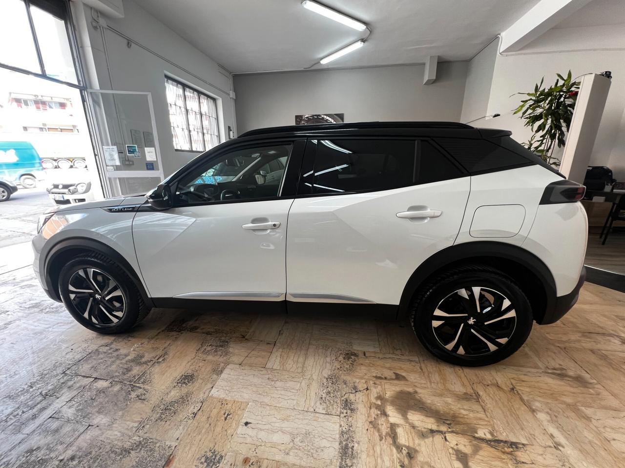 Peugeot 2008 BlueHDi 130 S&S EAT8 GT