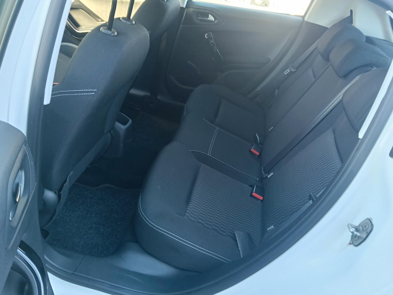 Peugeot 208 BlueHDi 75 S&S 5 porte Active