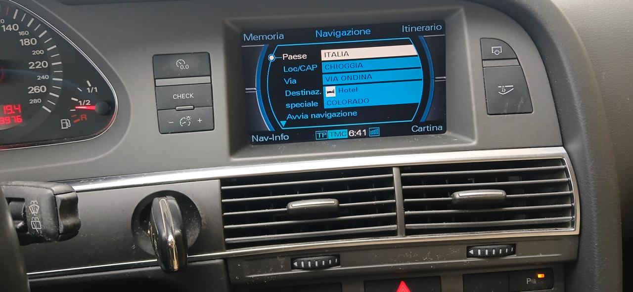 Audi A6 Avant 3.0 V6 TDI quattro tiptronic