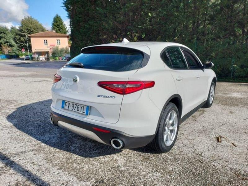 Alfa Romeo Stelvio 2.2 Turbodiesel 190 CV AT8 RWD Business