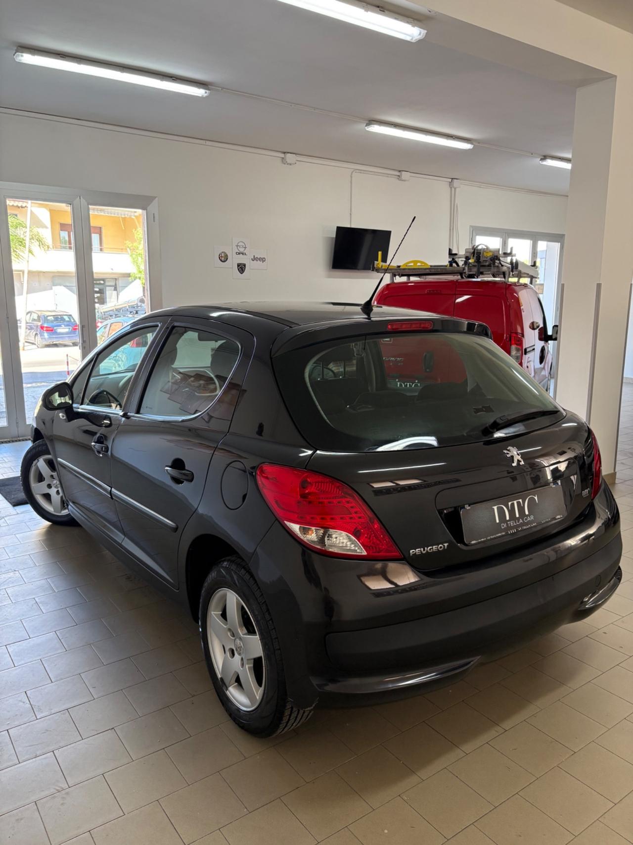Peugeot 207 1.4 HDi 70CV 5p. Sweet Years