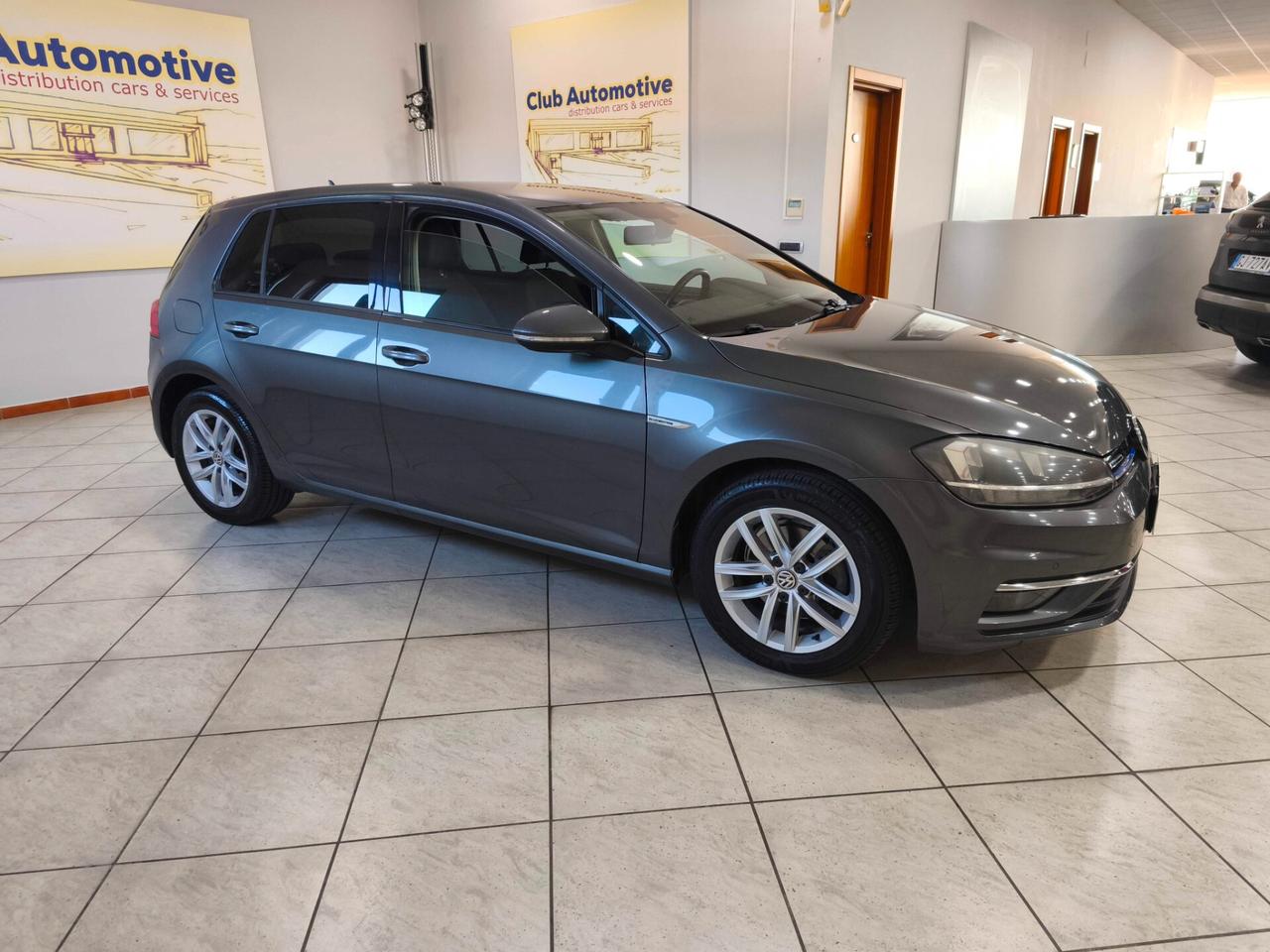 Volkswagen Golf VW 1.5 TGI DSG Blue Emotion