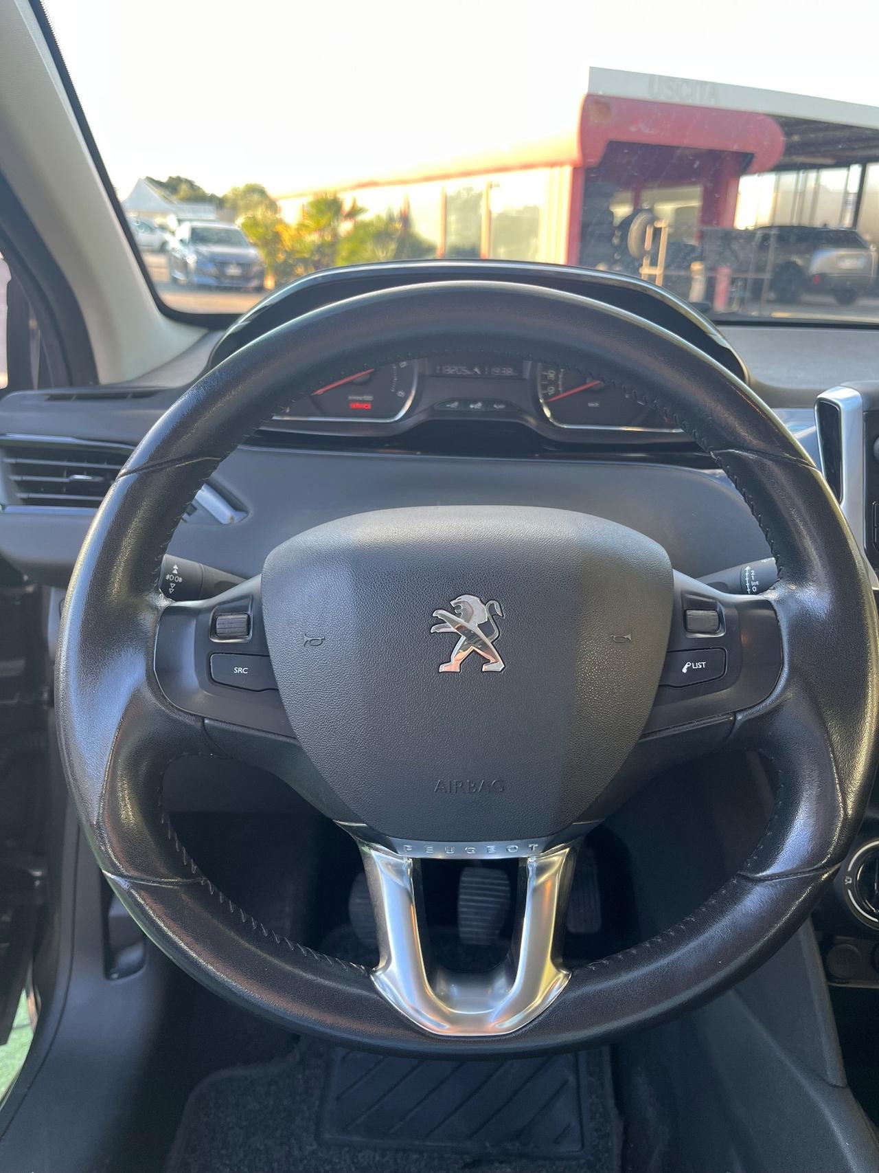 Peugeot 208 1.4 HDi 68 CV 5 porte Allure