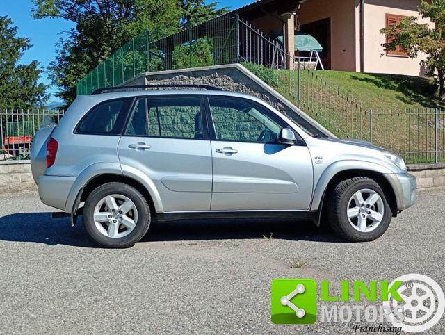 TOYOTA RAV 4 MY23 RAV4 2.0 Tdi D-4D cat 5 porte Sol