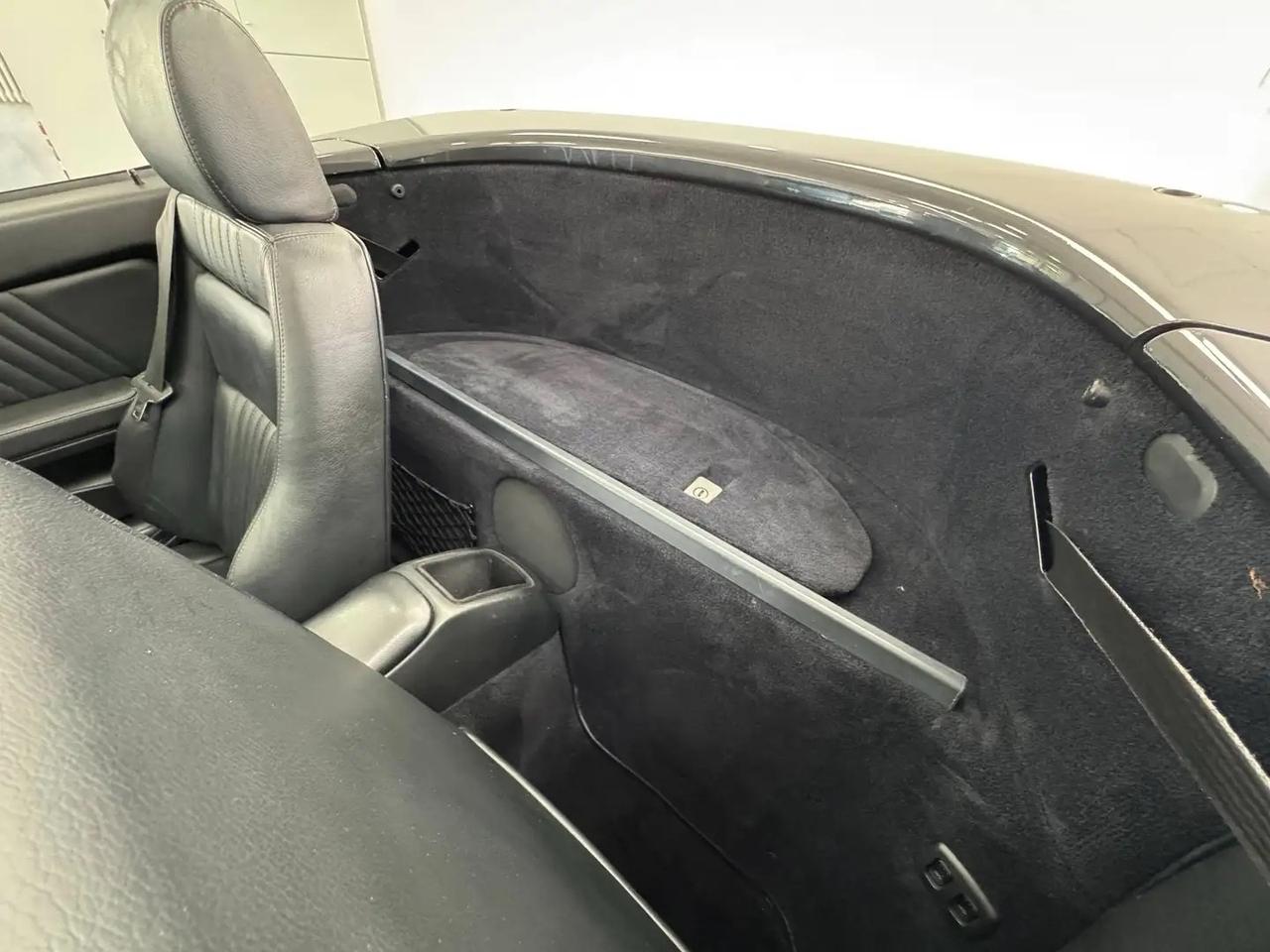 Alfa Romeo Spider 2.0 jet 16v service book