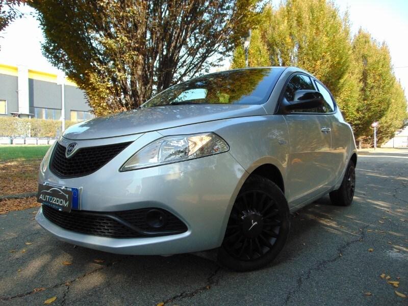 LANCIA Ypsilon 3ª serie Ypsilon 1.2 69 CV 5 po...