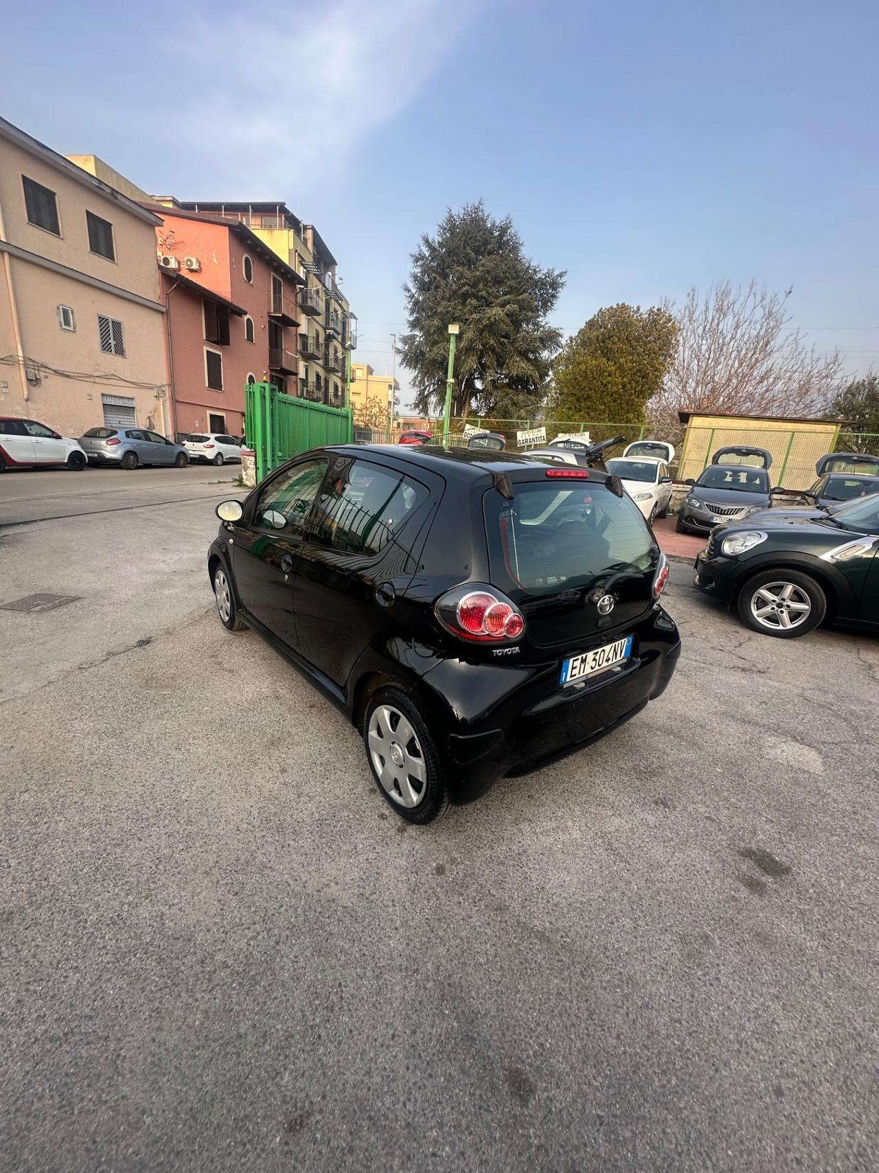 Toyota Aygo 1.0 12V VVT-i 5 porte Lounge MMT