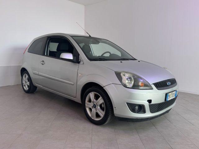 FORD Fiesta 1.2 16V 3p. Ghia