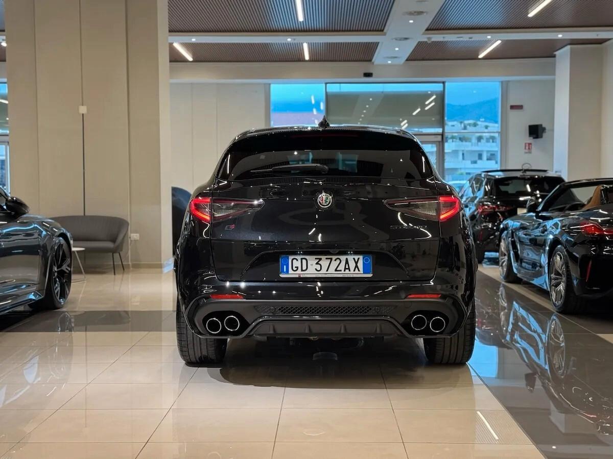 Alfa Romeo Stelvio 2.9 Bi-Turbo V6 510 CV AT8 Quadrifoglio