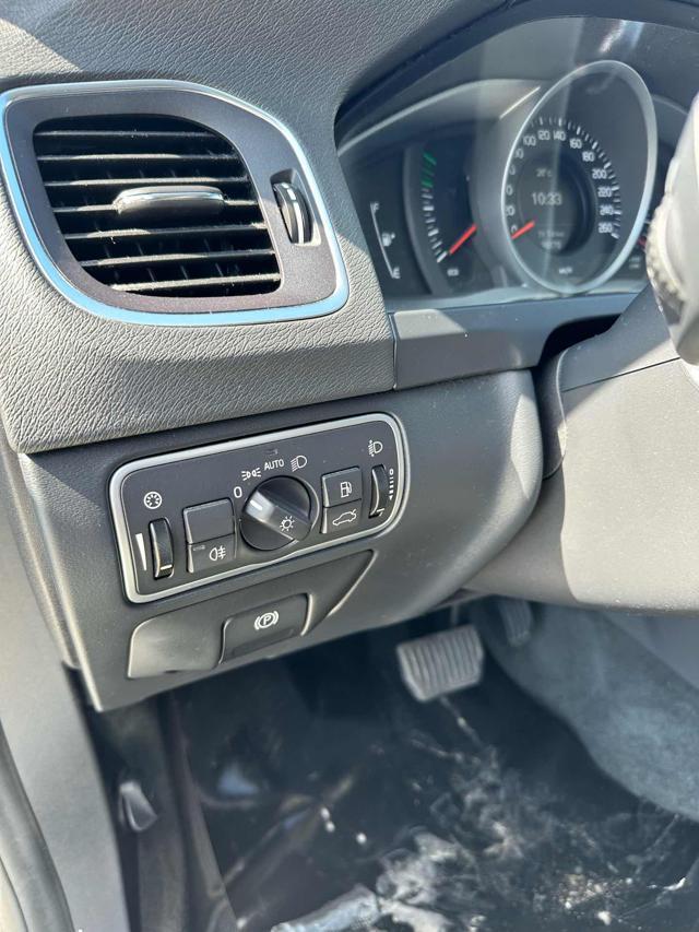 VOLVO V60 D2 Geartronic R-design