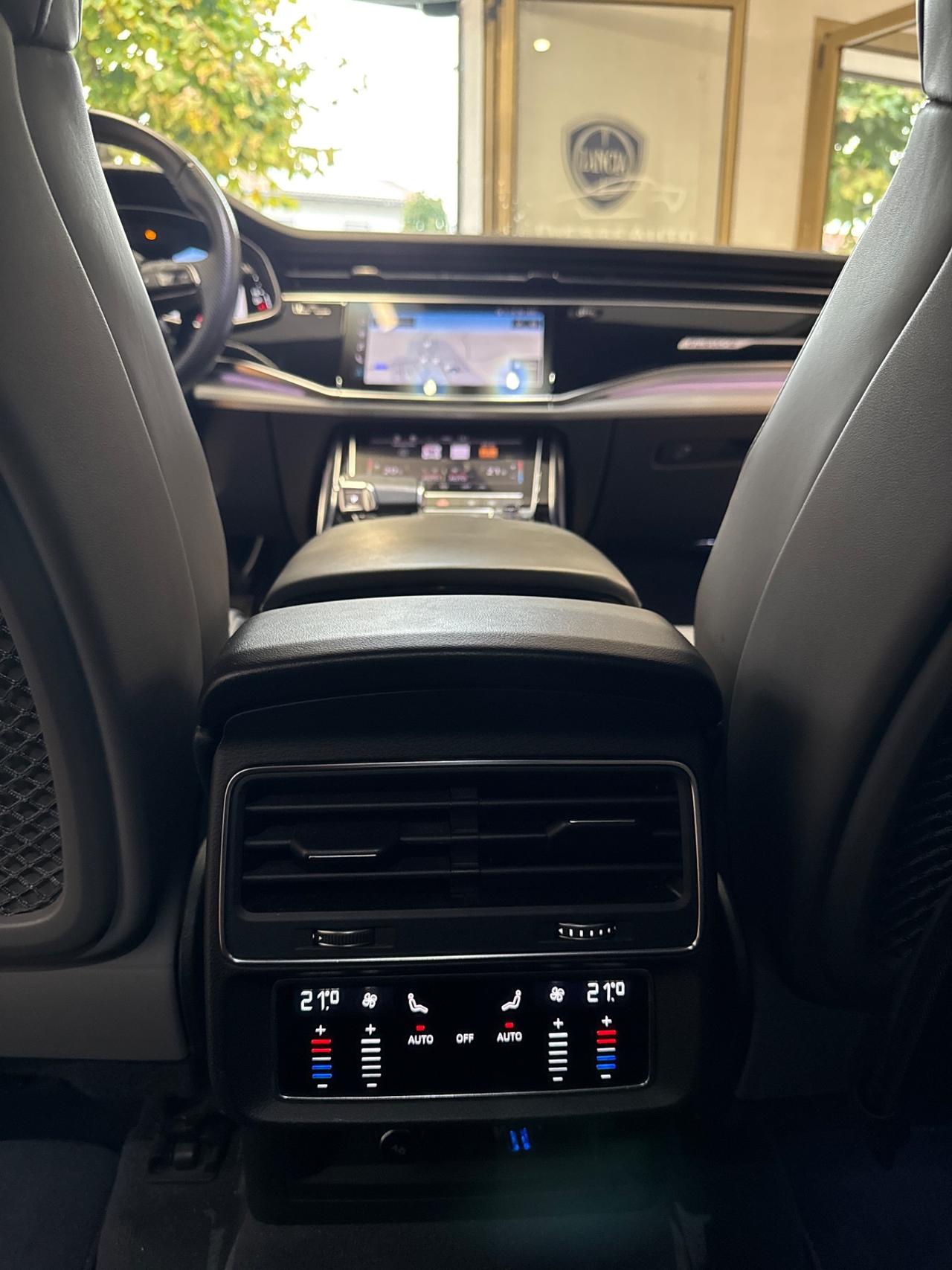 Audi Q8 45 TDI mhev Sport