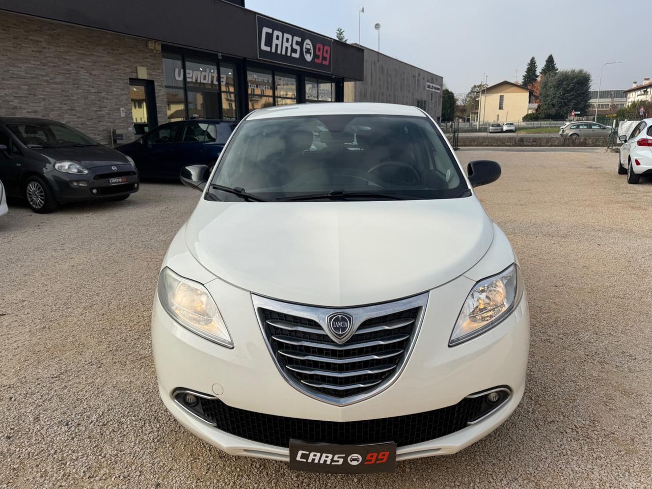Lancia Ypsilon 1.2 69 CV 5 porte GPL Ecochic Platinum