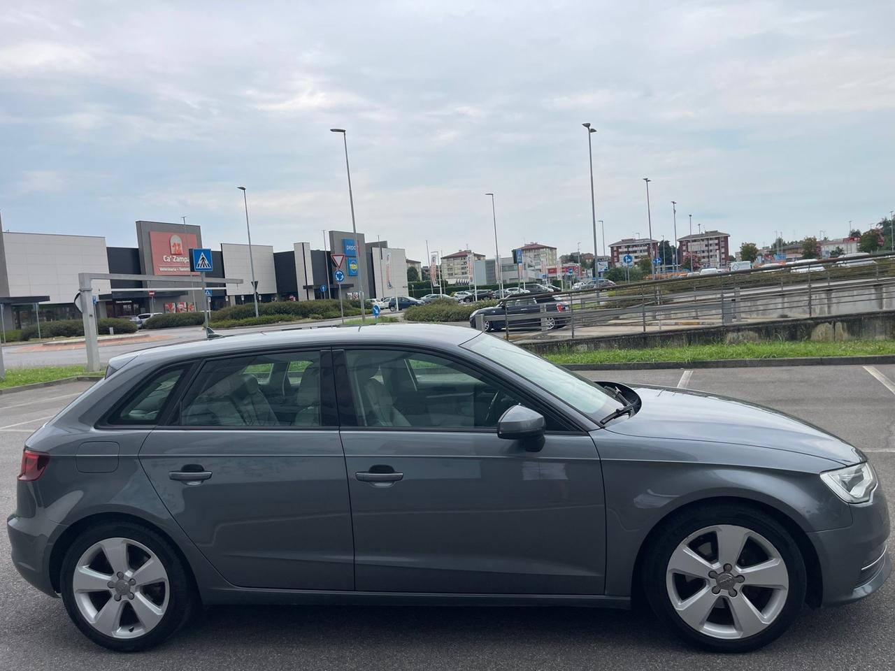 Audi A3 Cabrio 2.0 TDI F.AP. Ambition
