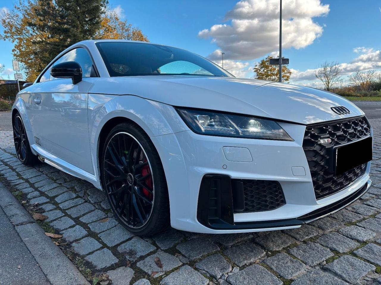 Audi TT TTS Coupé TFSI quattro S tronic Competition