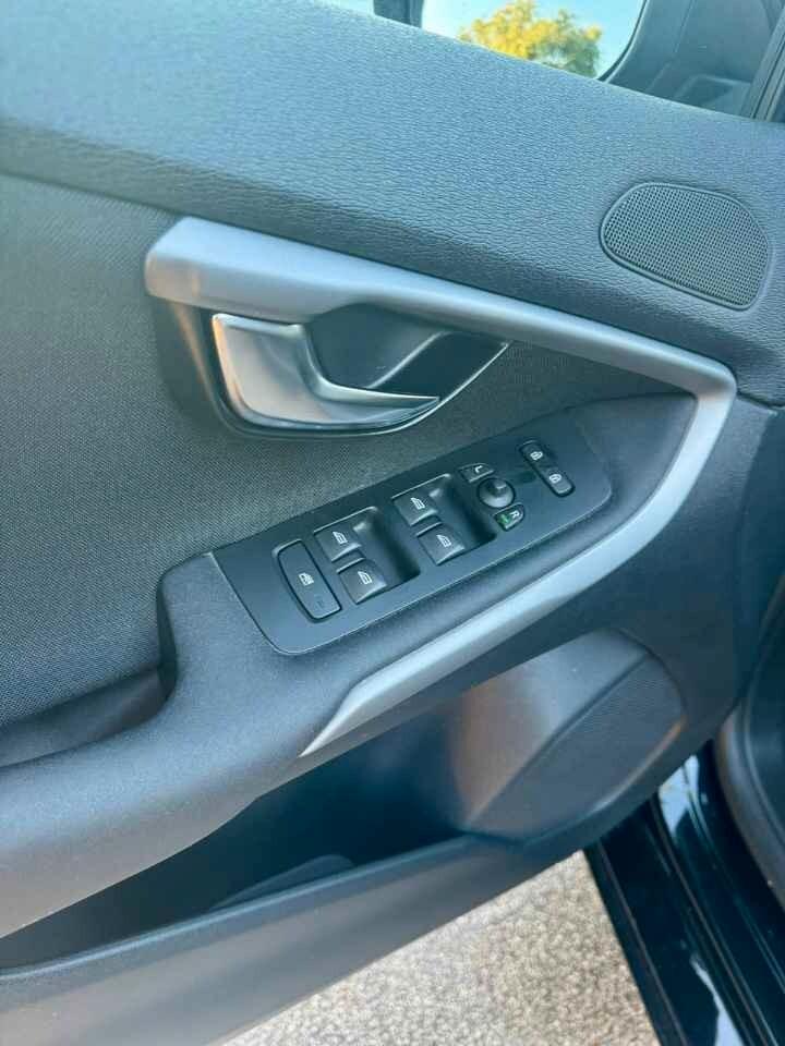 Volvo V40 2.0 D2 Inscription 120 CV