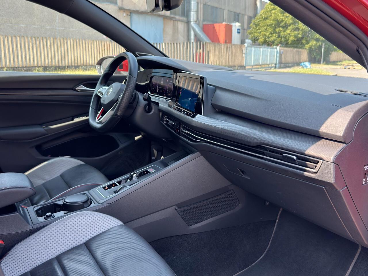 Volkswagen Golf GTI 2.0 TSI DSG