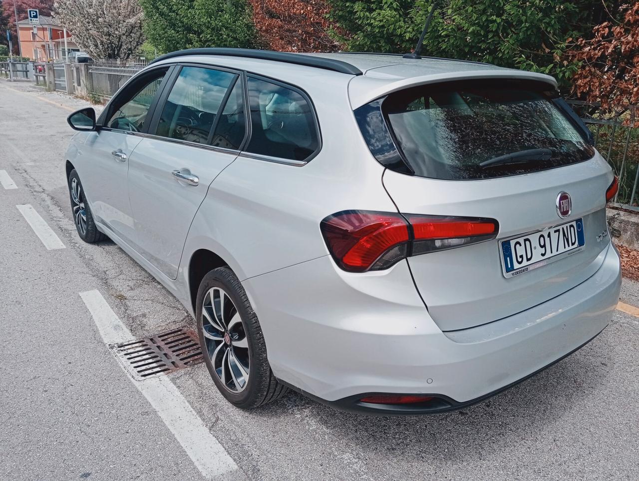 Fiat Tipo 1.6 Mjt S&S SW Lounge
