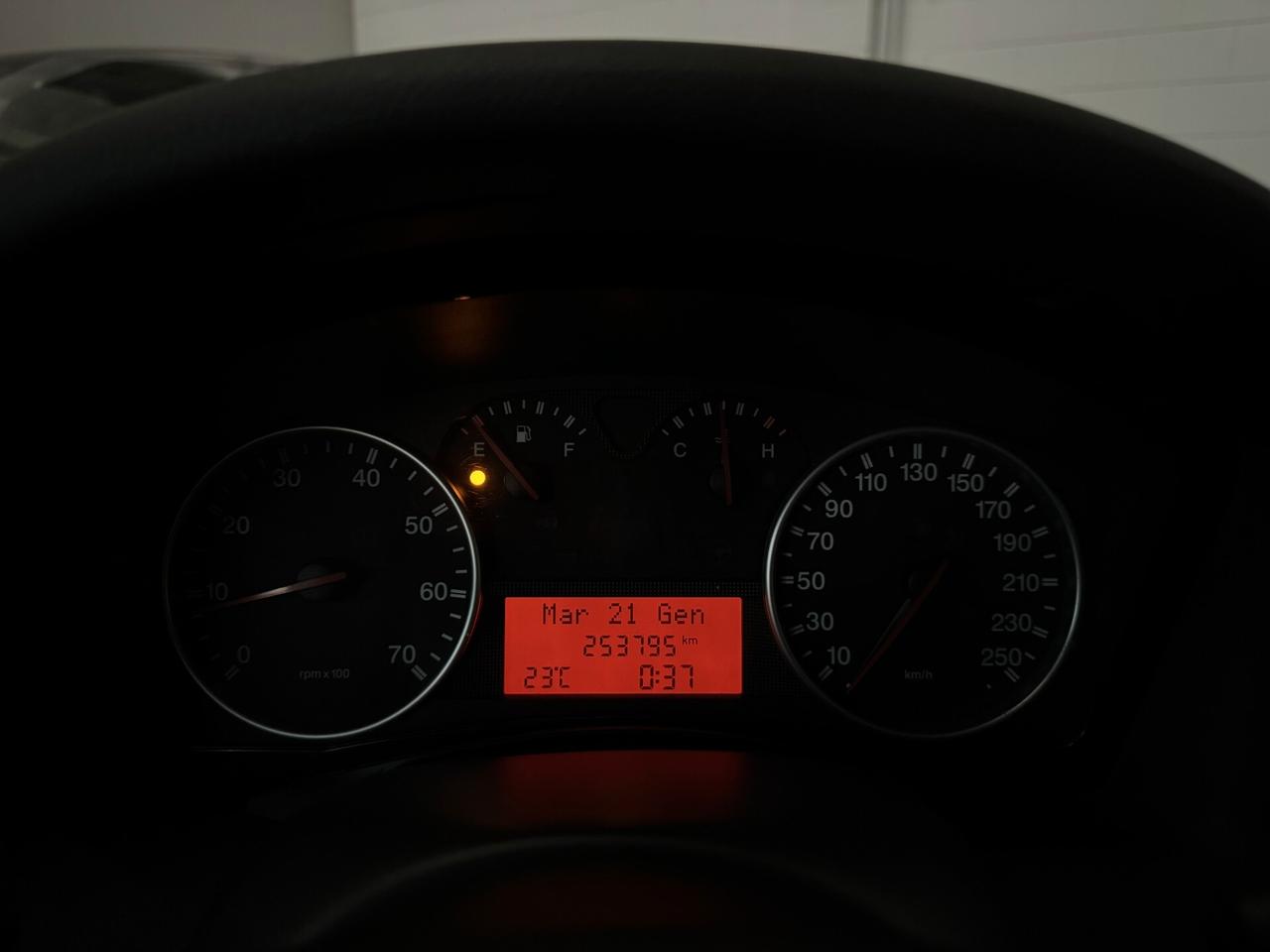 Fiat Croma mjt 16V 1.9cc 150cv Doppio tetto panoramico Finanziabile