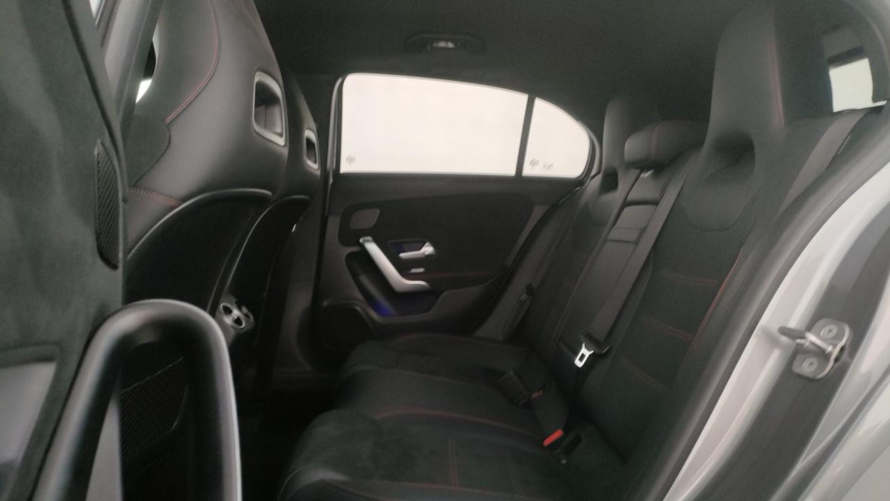 Mercedes-Benz A 200 d Premium auto