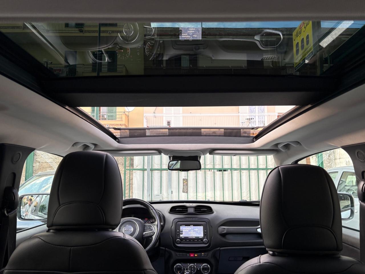 Jeep Renegade 4x4 tetto apribile gancio traino