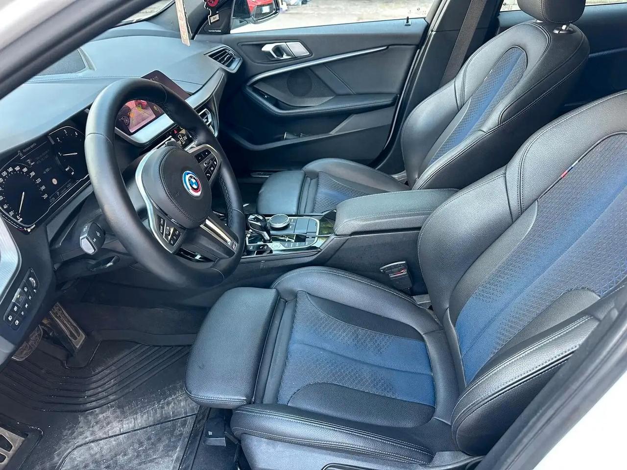 Bmw 116 116d 5p. Msport