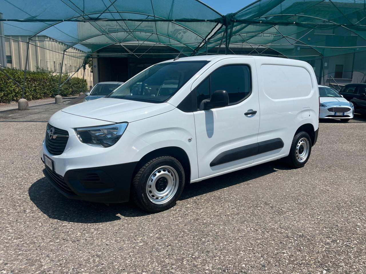 Opel Combo 1.5 Diesel 100cv S&S L1 650KG MT5