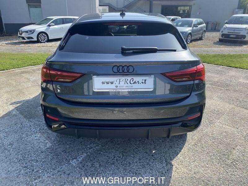 Audi Q3 SPB 35 TDI S tronic Identity Black