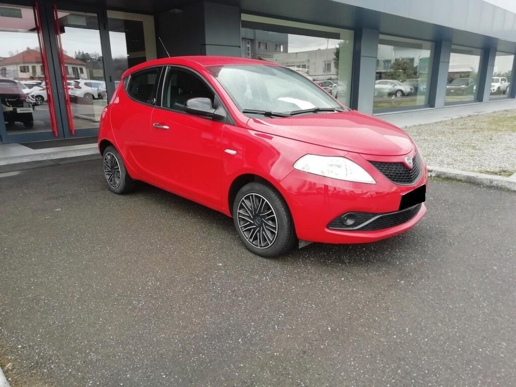 Lancia Ypsilon 1.2 69 CV GPL Ecochic Gold FT697