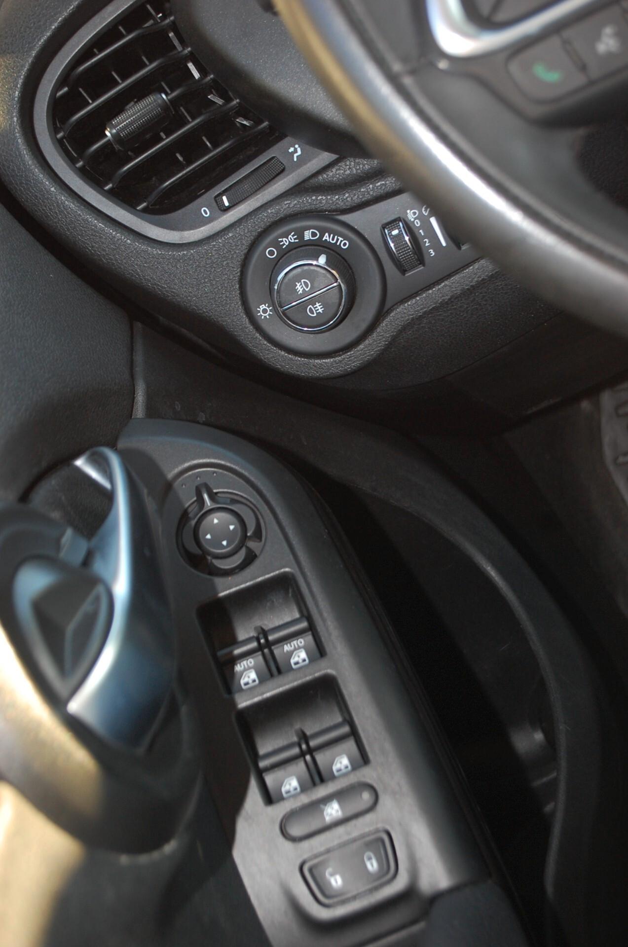 Fiat 500X 1.6 mjt S-Design Cross 4x2 120CV dct uff Italy Led