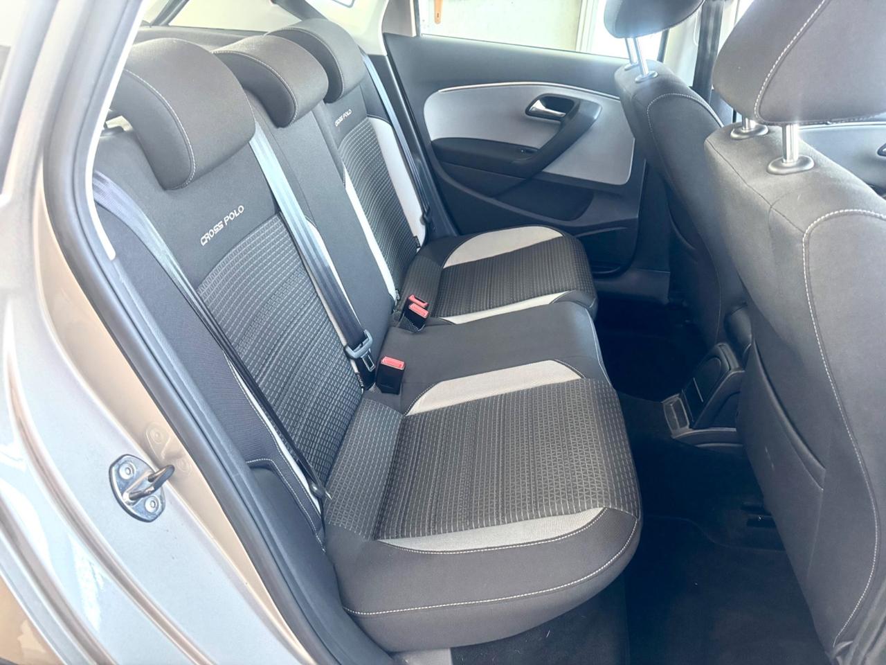 Volkswagen Polo Cross 1.2 TSI DSG BlueMotion Technology