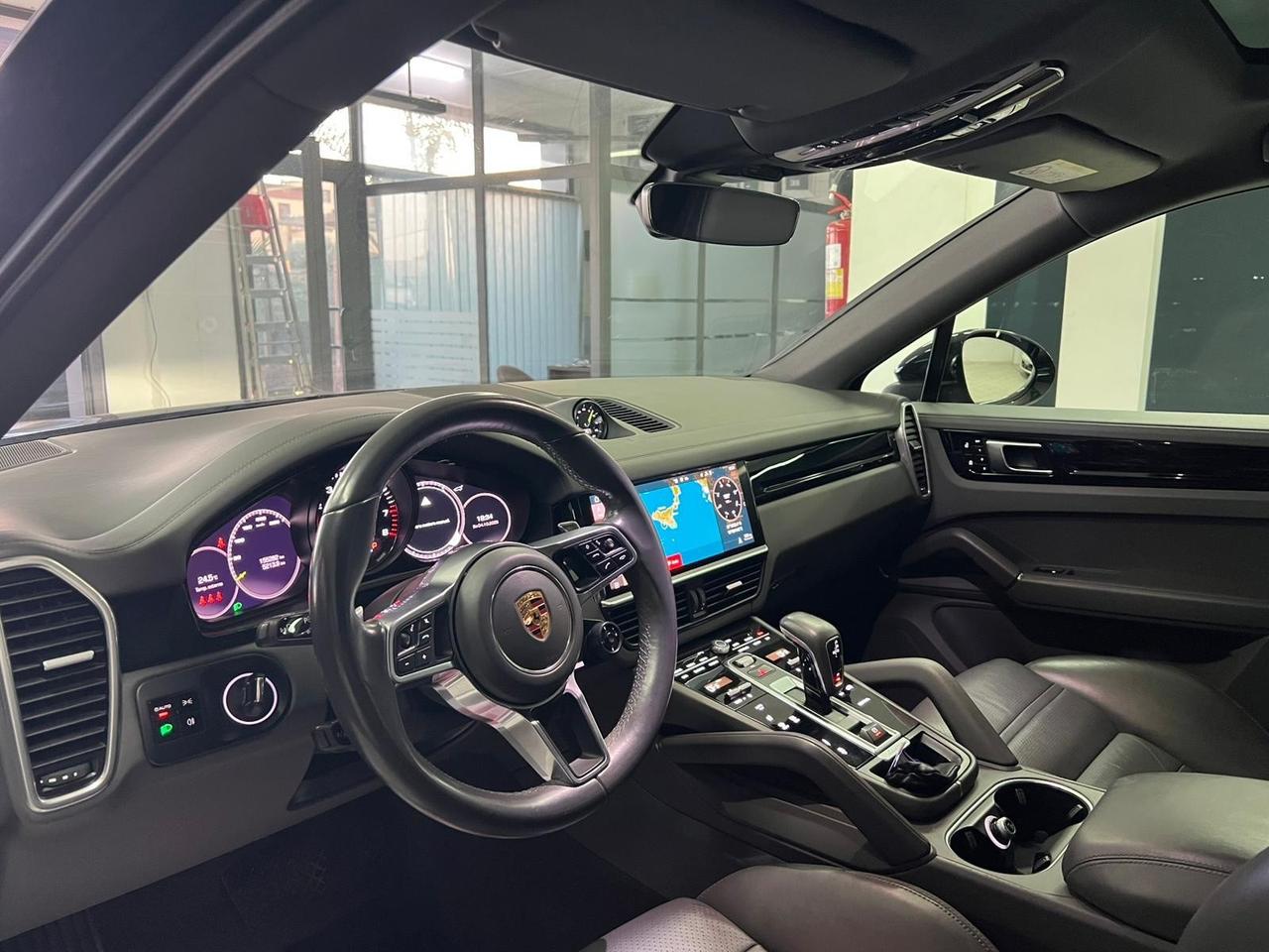 Porsche Cayenne Coupé 3.0 V6 E-Hybrid
