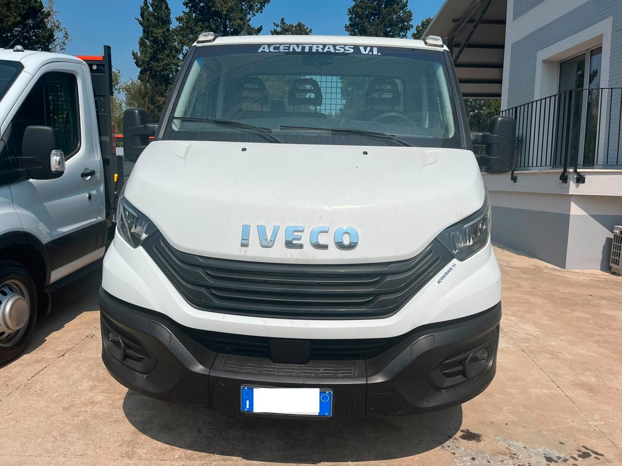 Iveco DAILY 35 C14 TRILATERALE