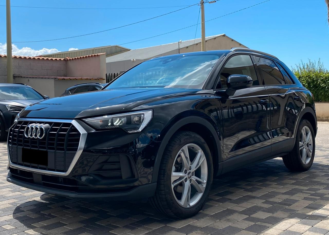 Audi Q3 Business 2.0 TDI 150CV s-tronic quattro 35