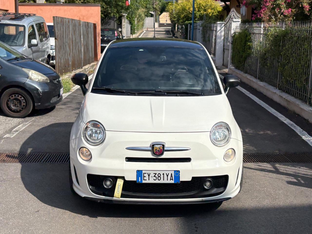Abarth 500 1.4 Turbo T-Jet Custom