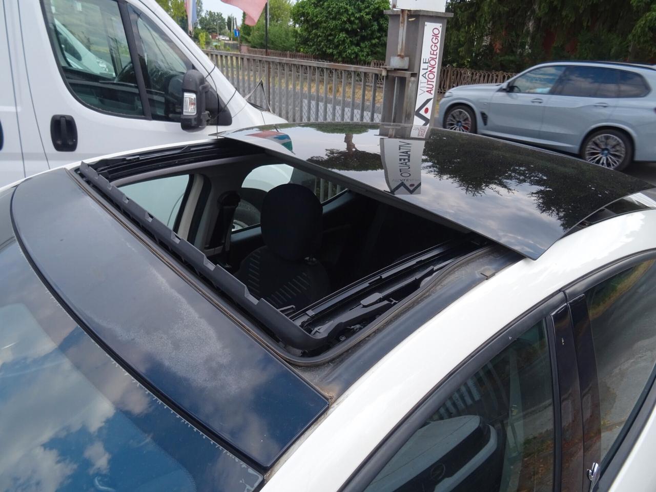 Lancia Ypsilon 1.2 69 CV 5p Platinum TETTO APRIBILE