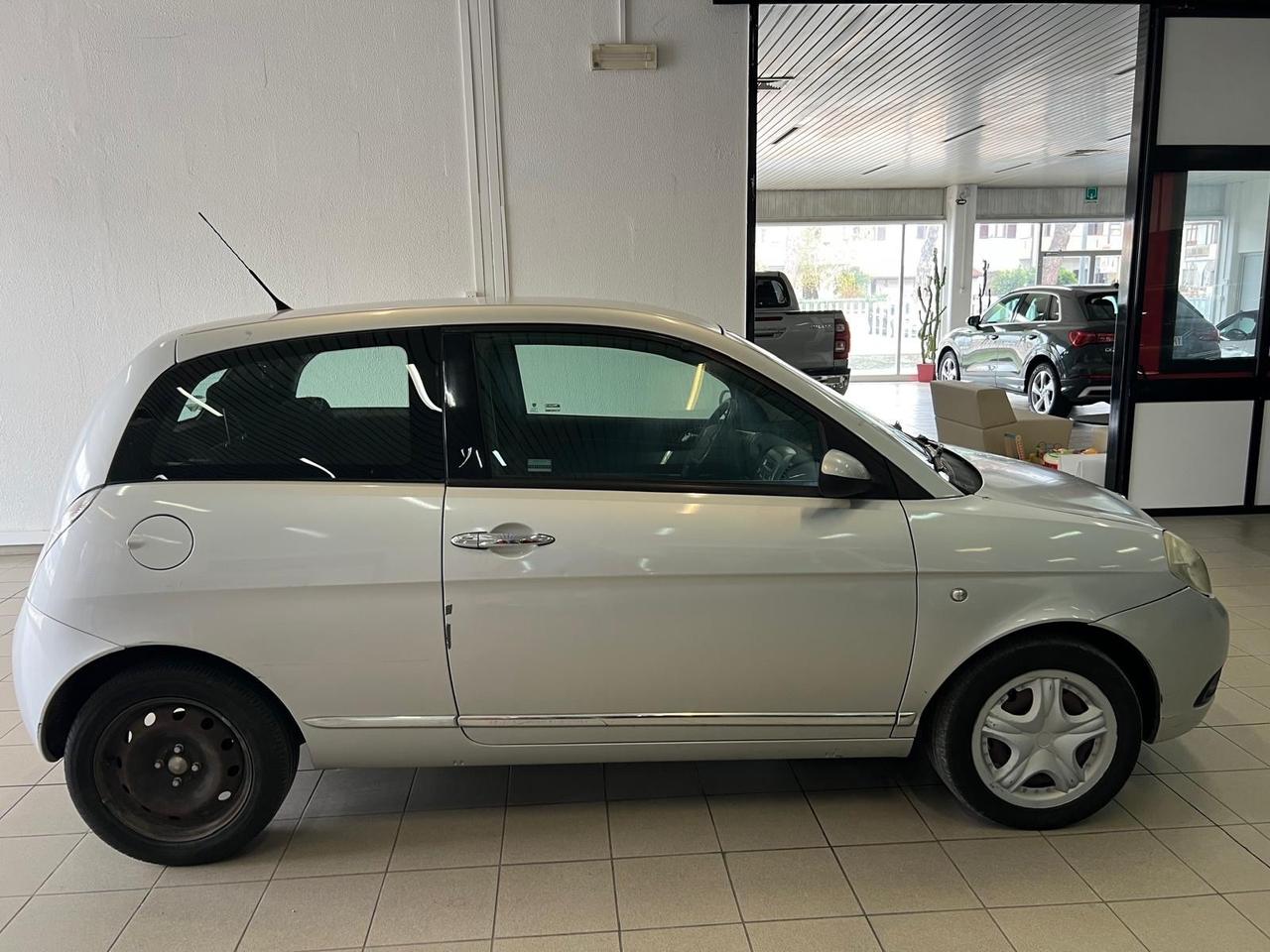 Lancia Ypsilon 1.2 Oro