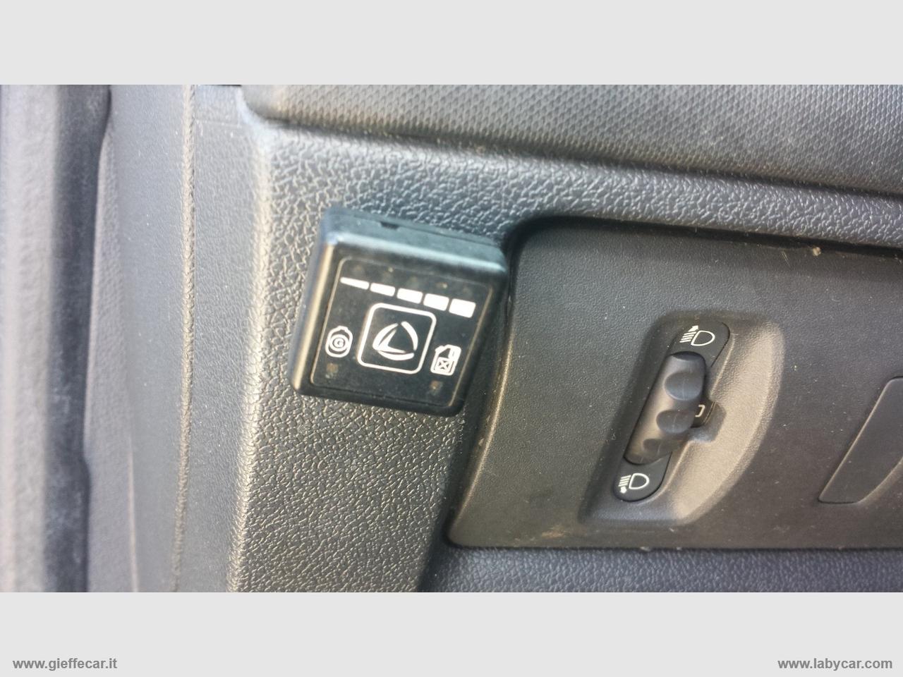 RENAULT Clio 1.2 5p. A GPL
